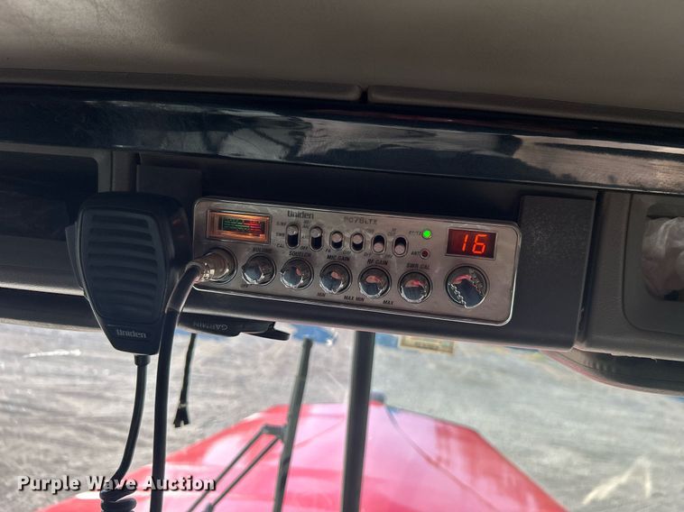 image for item DJ6497 2013 Kenworth W900  semi truck