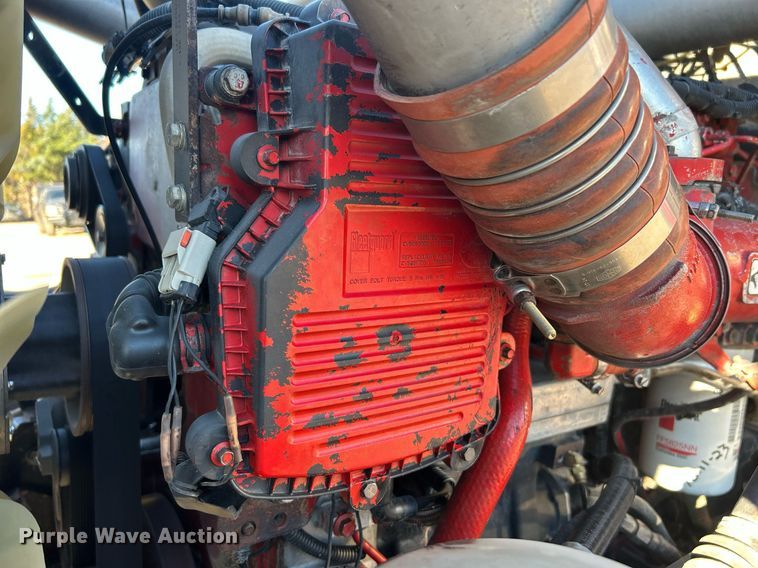 image for item DJ6497 2013 Kenworth W900  semi truck