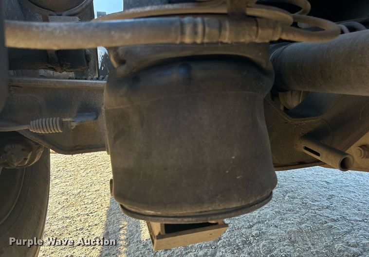 image for item DJ6497 2013 Kenworth W900  semi truck