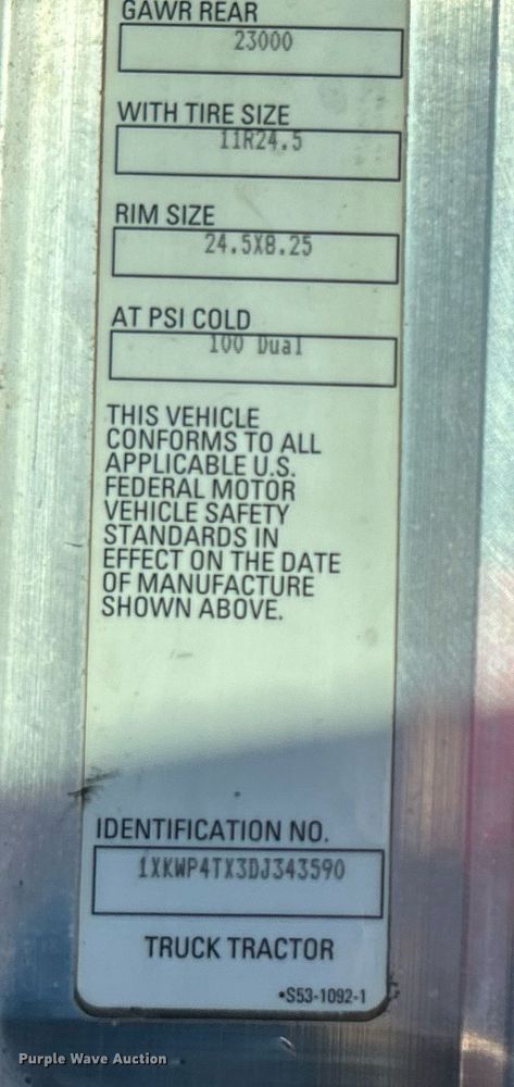 image for item DJ6497 2013 Kenworth W900  semi truck