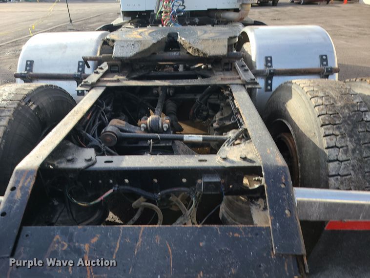 image for item DK4167 2000 Kenworth T600  semi truck