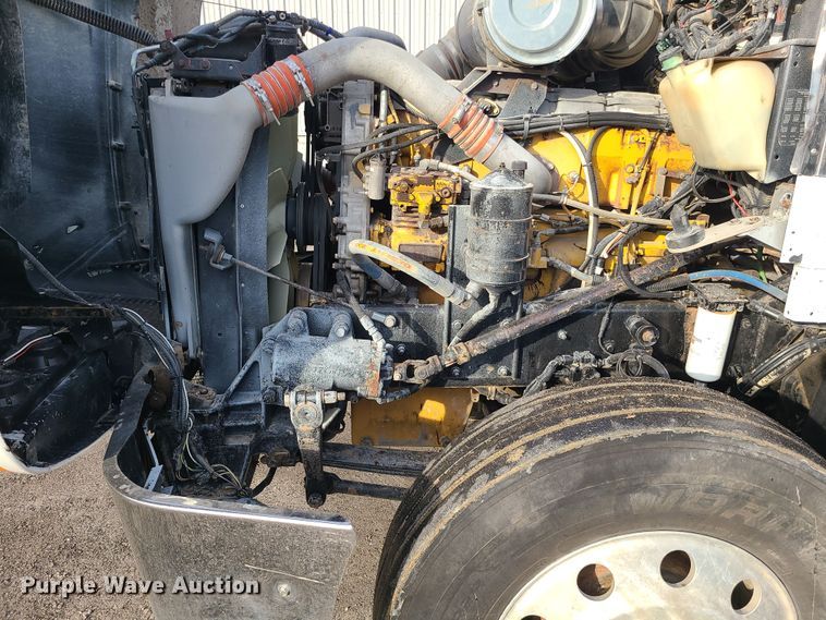 image for item DK4167 2000 Kenworth T600  semi truck