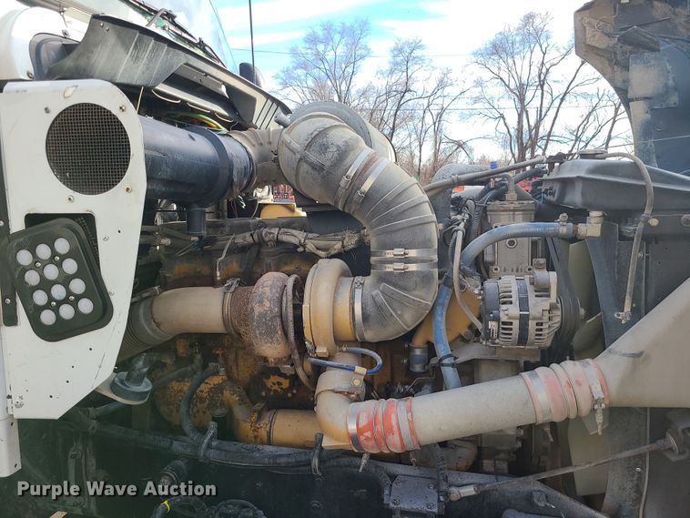 image for item DK4167 2000 Kenworth T600  semi truck