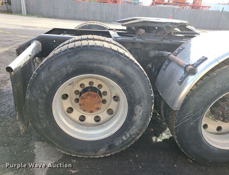 image for item DK4167 2000 Kenworth T600  semi truck