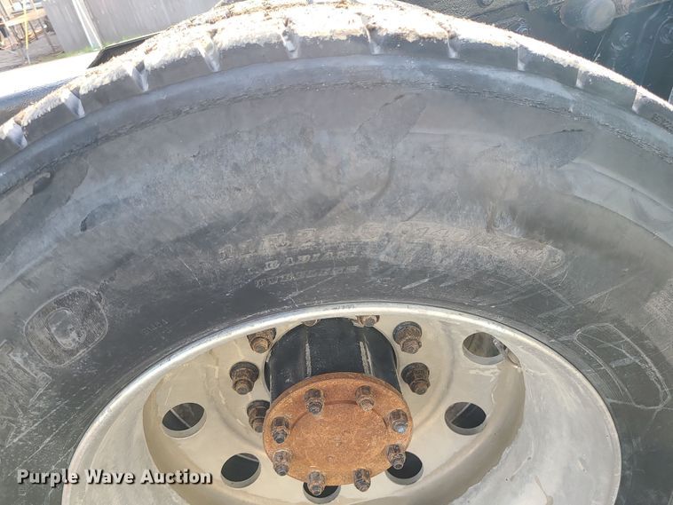 image for item DK4167 2000 Kenworth T600  semi truck