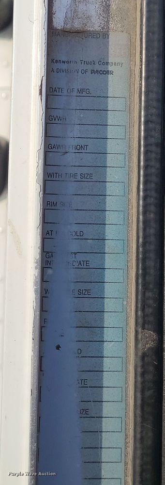 image for item DK4167 2000 Kenworth T600  semi truck