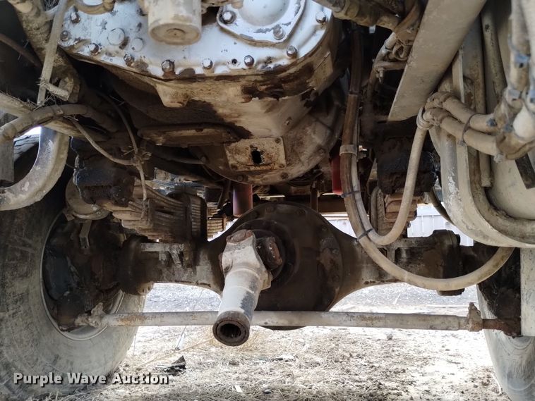 image for item DK8862 1999 Oshkosh FF-115  truck cab and chassis