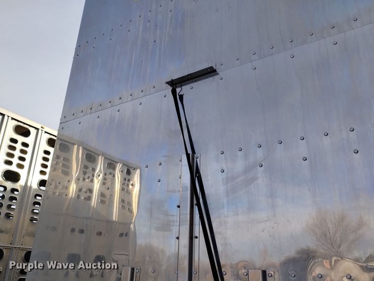 image for item DK8919 2016 Wilson PSDCL-402B  livestock trailer