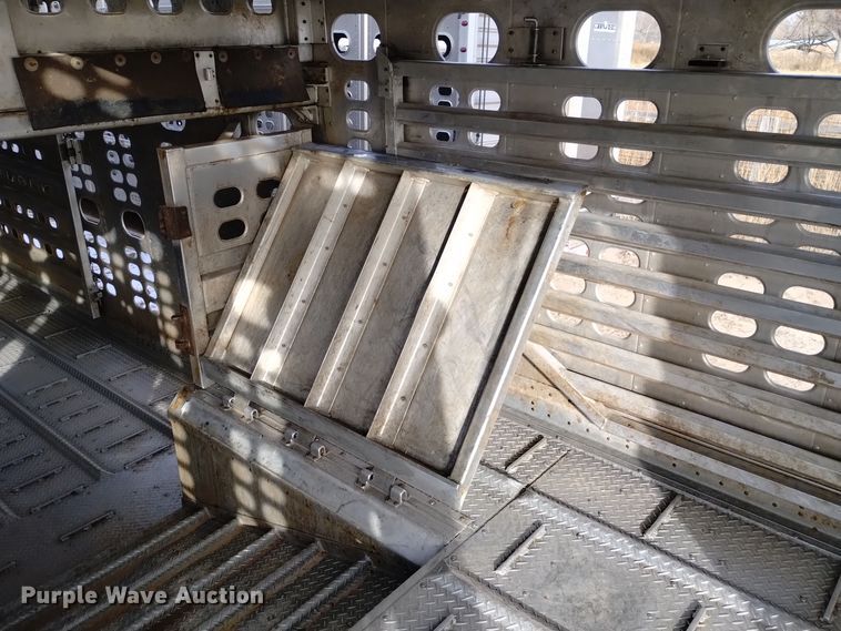 image for item DK8919 2016 Wilson PSDCL-402B  livestock trailer