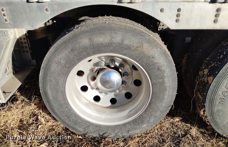 image for item DK8919 2016 Wilson PSDCL-402B  livestock trailer