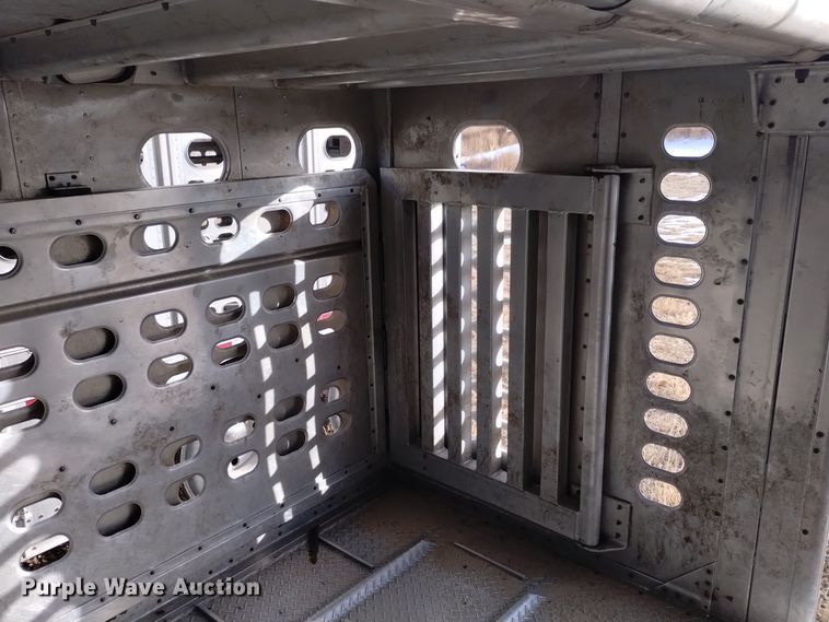 image for item DK8921 2014 Wilson PSDCL-402  livestock trailer