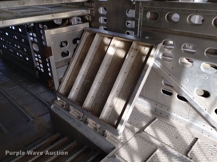 image for item DK8921 2014 Wilson PSDCL-402  livestock trailer