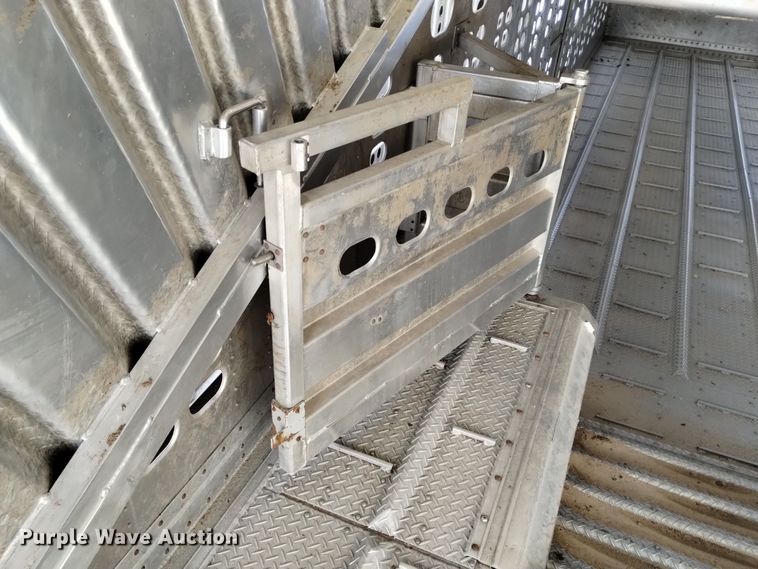 image for item DK8921 2014 Wilson PSDCL-402  livestock trailer