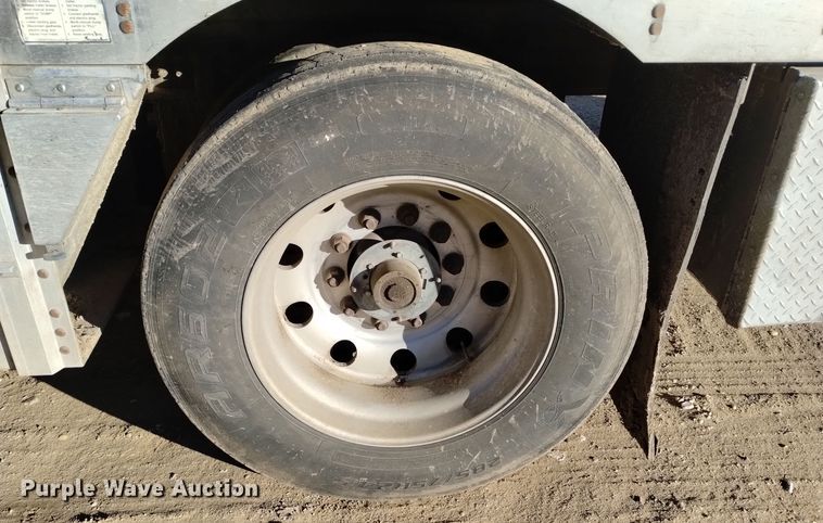 image for item DK8921 2014 Wilson PSDCL-402  livestock trailer