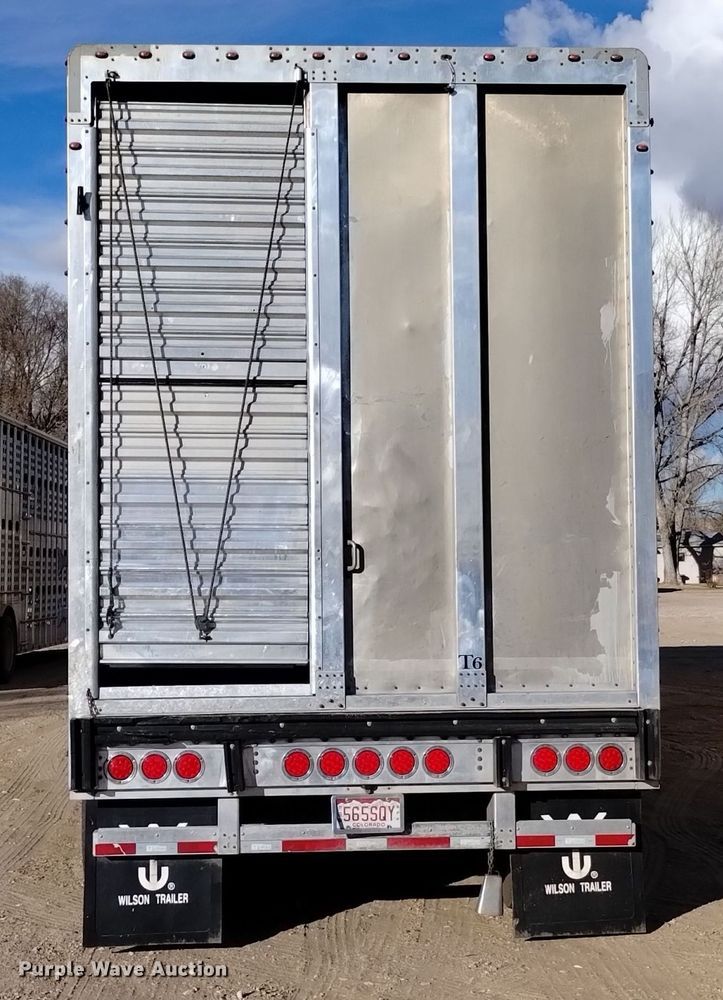 image for item DK8922 2015 Wilson PSDCL-402  livestock trailer