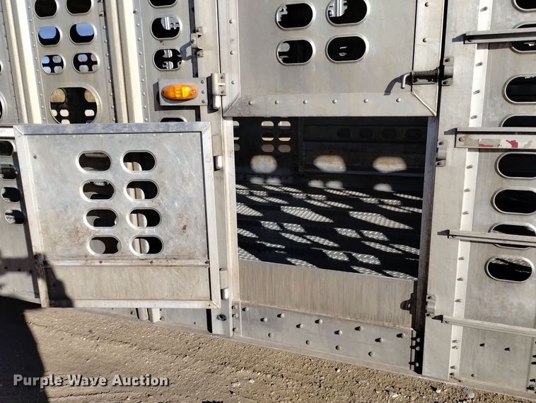 image for item DK8922 2015 Wilson PSDCL-402  livestock trailer