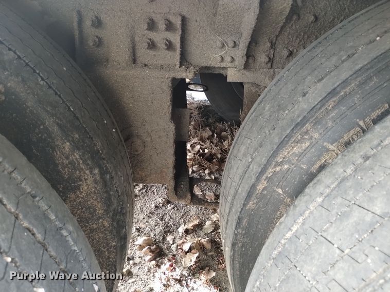 image for item DK8922 2015 Wilson PSDCL-402  livestock trailer