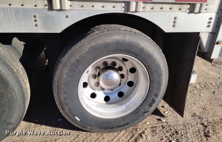 image for item DK8922 2015 Wilson PSDCL-402  livestock trailer