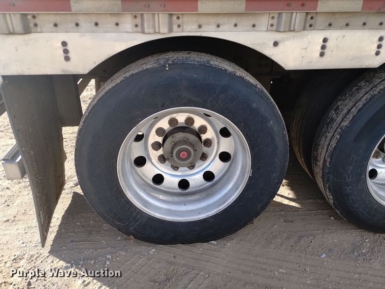 image for item DK8922 2015 Wilson PSDCL-402  livestock trailer