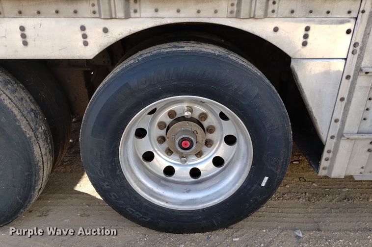 image for item DK8922 2015 Wilson PSDCL-402  livestock trailer