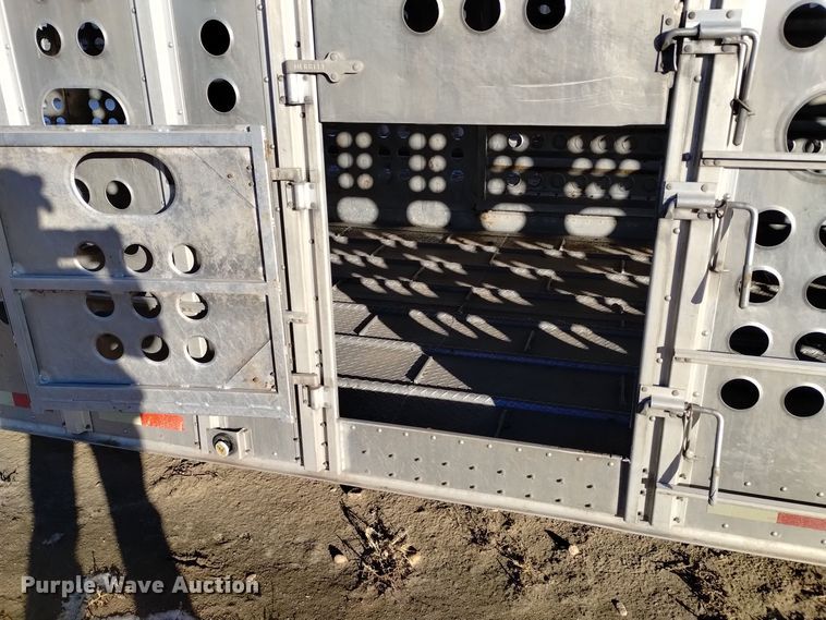 image for item DK8923 2012 Merritt Gold Line  livestock trailer