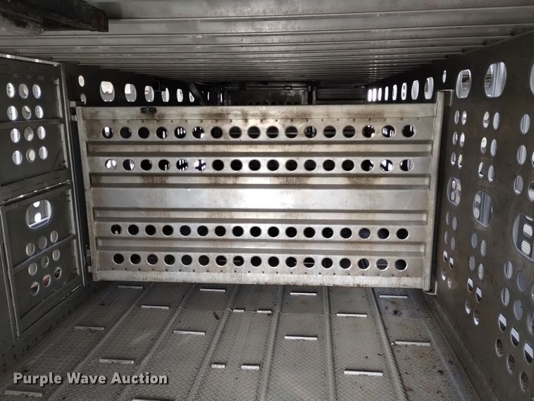 image for item DK8923 2012 Merritt Gold Line  livestock trailer