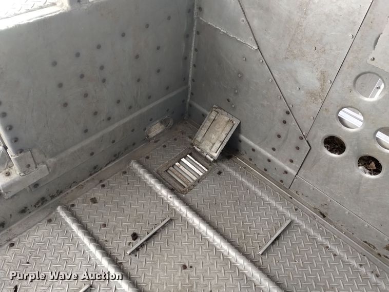 image for item DK8923 2012 Merritt Gold Line  livestock trailer