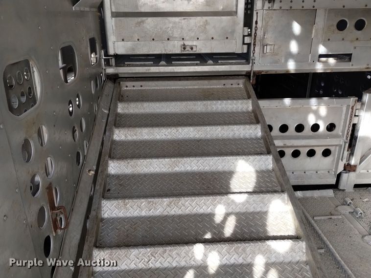 image for item DK8923 2012 Merritt Gold Line  livestock trailer