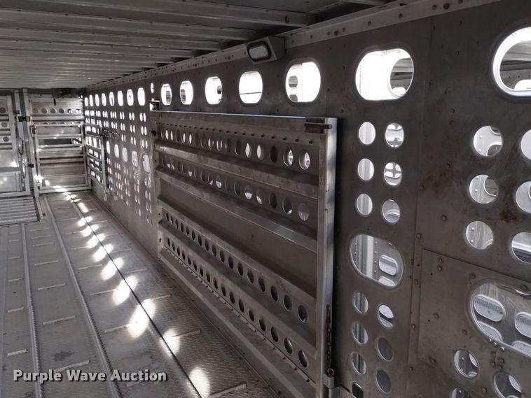 image for item DK8923 2012 Merritt Gold Line  livestock trailer