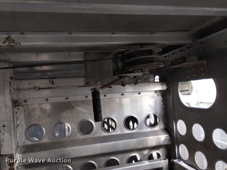 image for item DK8923 2012 Merritt Gold Line  livestock trailer