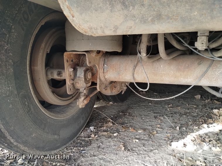 image for item DK8923 2012 Merritt Gold Line  livestock trailer