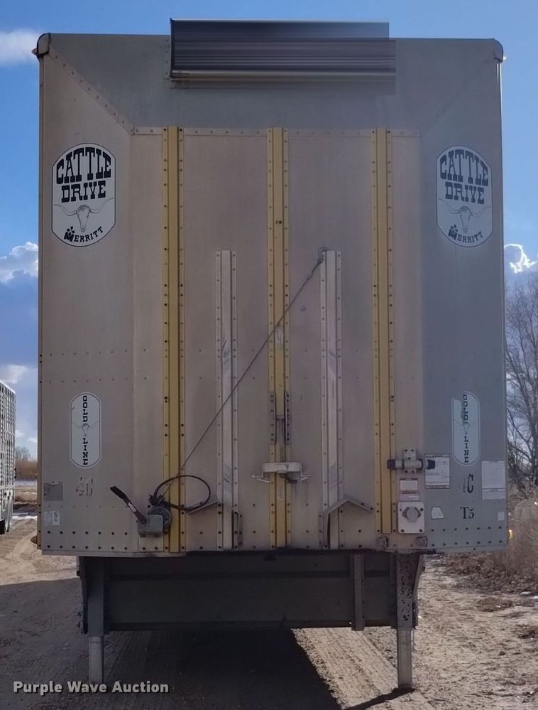 image for item DK8924 2012 Merritt Gold Line  livestock trailer