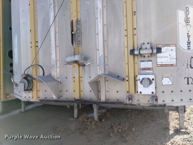 image for item DK8924 2012 Merritt Gold Line  livestock trailer