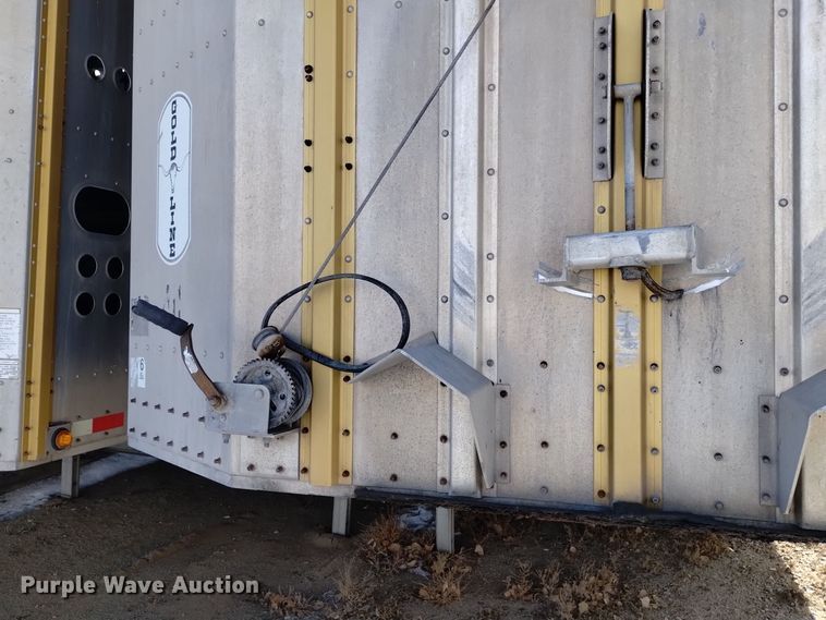 image for item DK8924 2012 Merritt Gold Line  livestock trailer