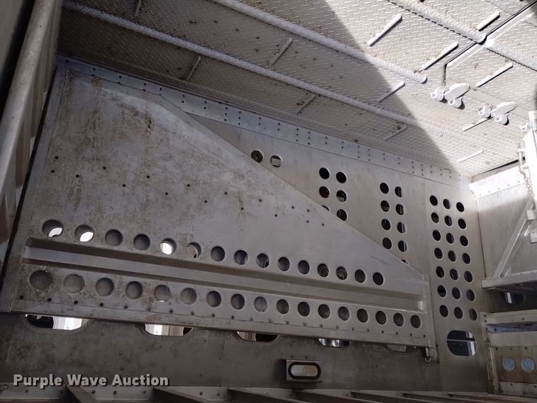 image for item DK8924 2012 Merritt Gold Line  livestock trailer