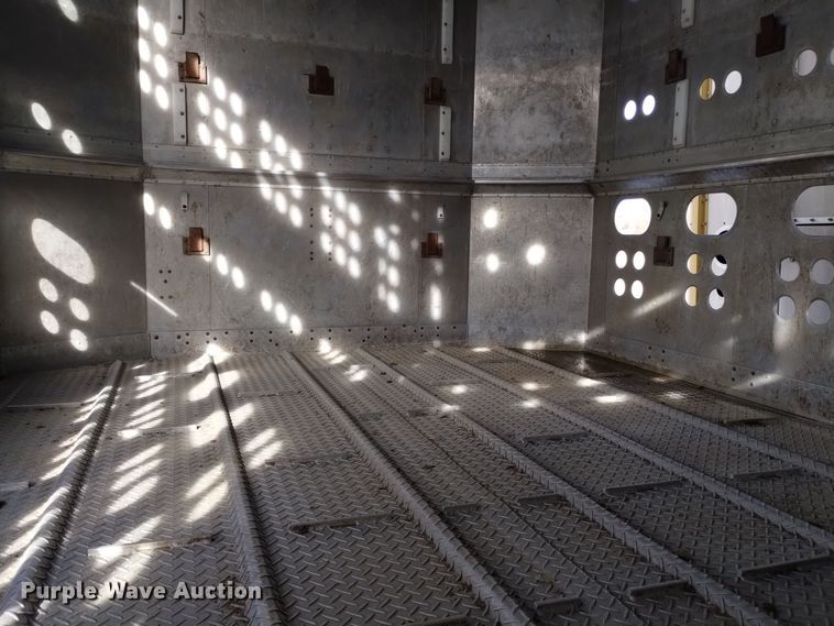 image for item DK8924 2012 Merritt Gold Line  livestock trailer