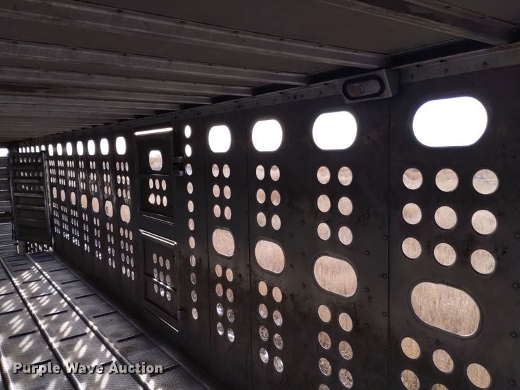 image for item DK8924 2012 Merritt Gold Line  livestock trailer