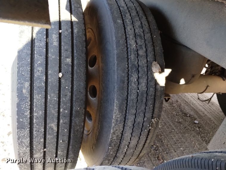 image for item DK8924 2012 Merritt Gold Line  livestock trailer