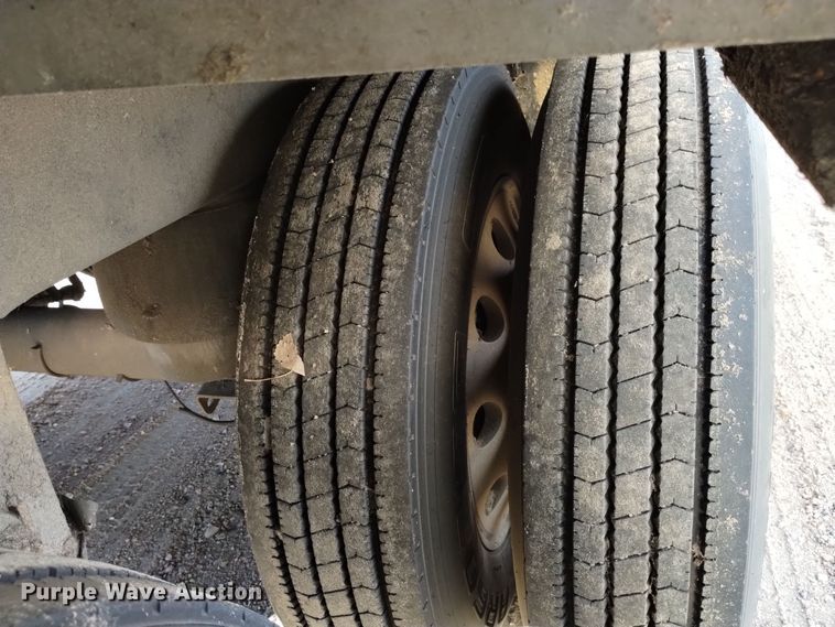 image for item DK8924 2012 Merritt Gold Line  livestock trailer