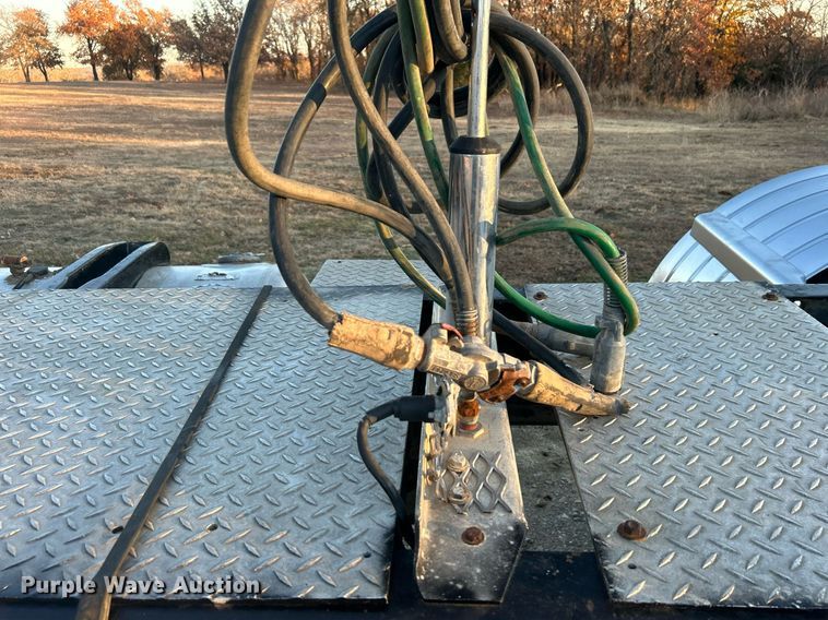 image for item DN0544 1991 Peterbilt 379  semi truck