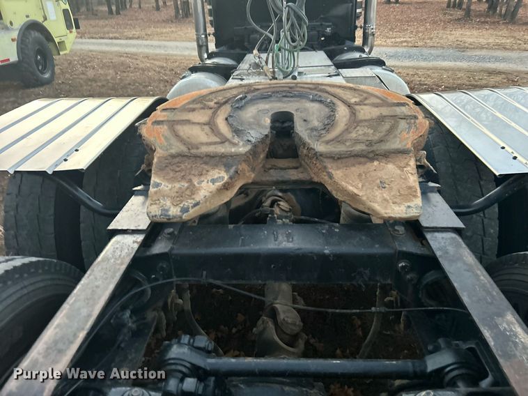 image for item DN0544 1991 Peterbilt 379  semi truck