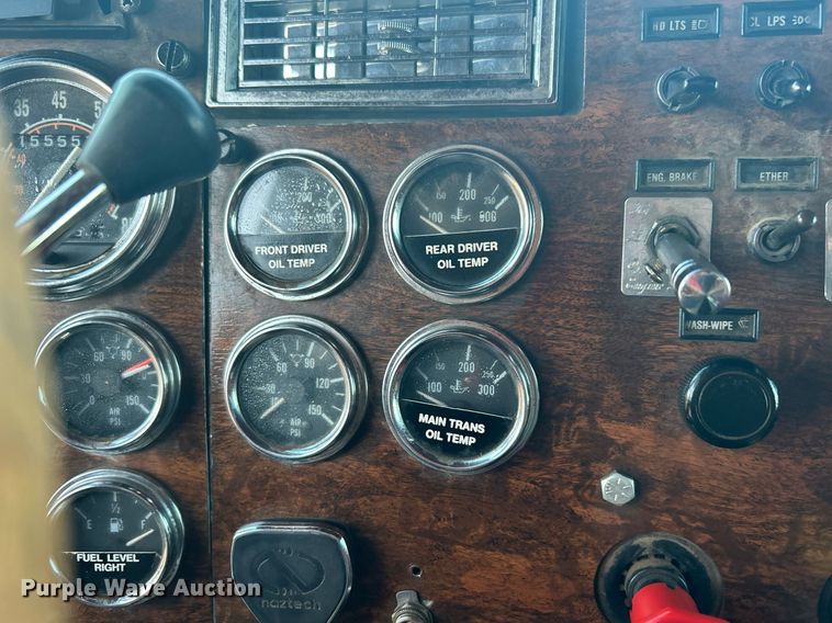 image for item DN0544 1991 Peterbilt 379  semi truck