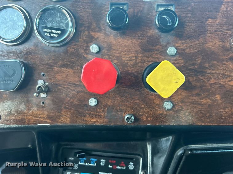 image for item DN0544 1991 Peterbilt 379  semi truck