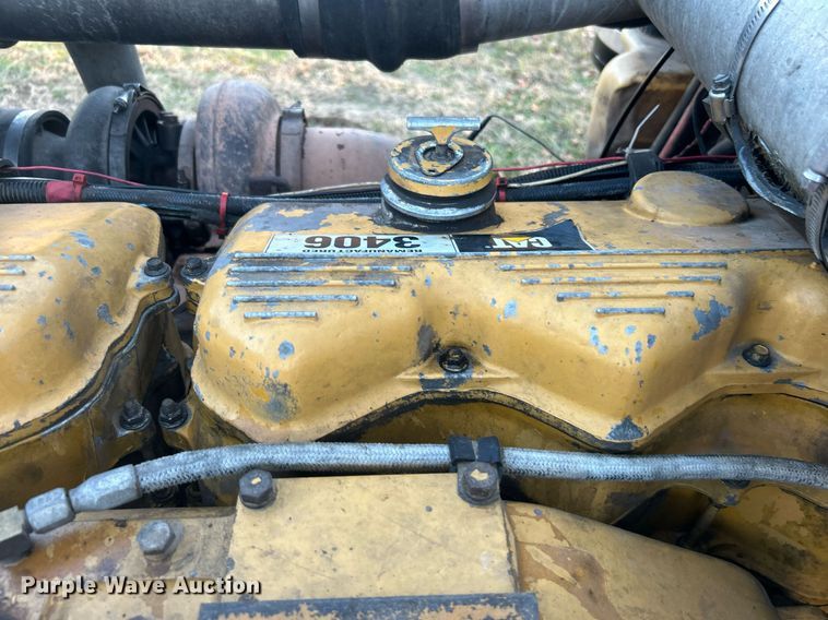 image for item DN0544 1991 Peterbilt 379  semi truck