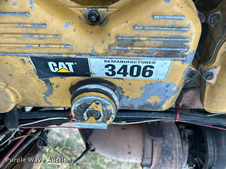 image for item DN0544 1991 Peterbilt 379  semi truck