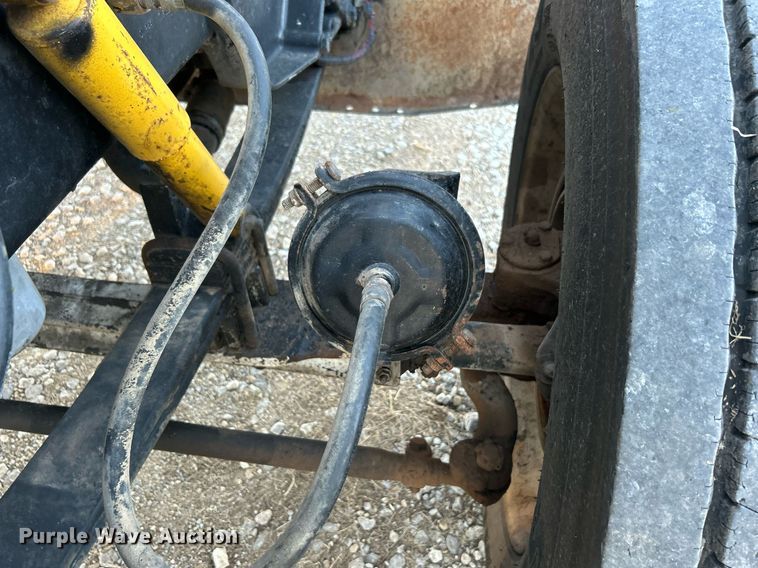 image for item DN0544 1991 Peterbilt 379  semi truck