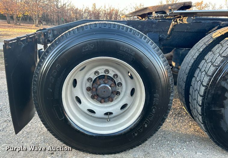 image for item DN0544 1991 Peterbilt 379  semi truck