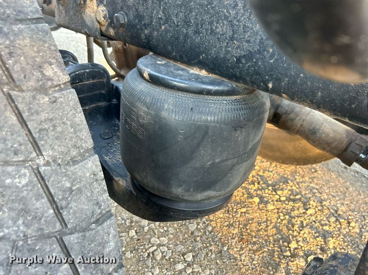 image for item DN0544 1991 Peterbilt 379  semi truck