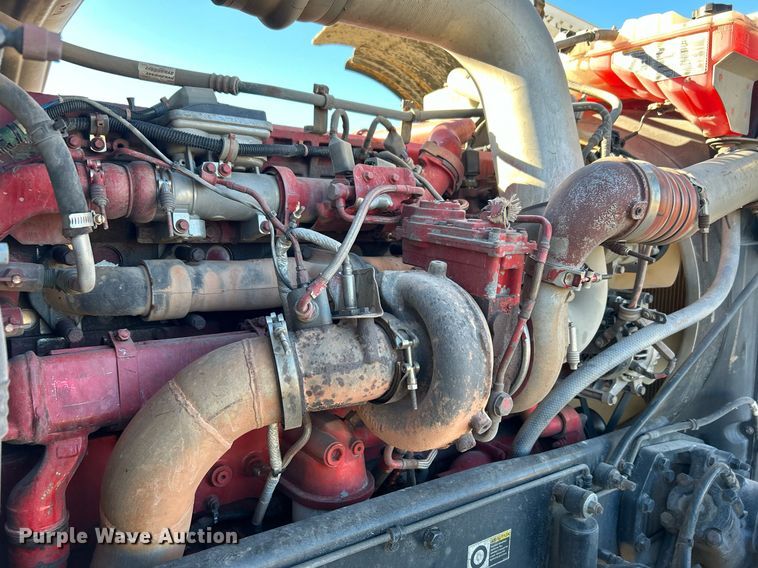 image for item DN0563 2012 Peterbilt 389  semi truck