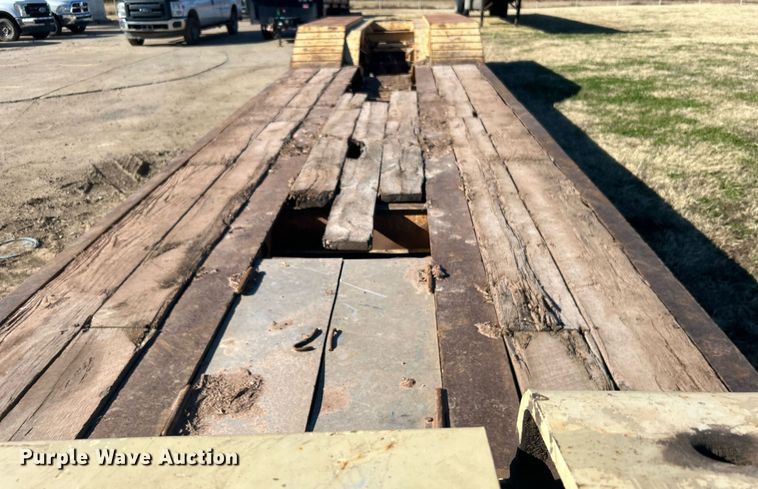 image for item DN0564 2008 Trail King TK110HDG-523  lowboy equipment trailer